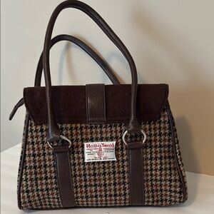Glen Appin of Scotland - Harris Tweed Scallop Bag.